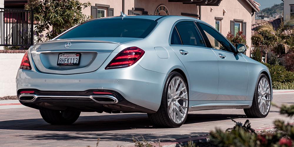 Mercedes-Benz S560